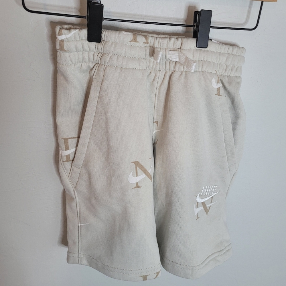 Nike Shorts Cream NWT XS